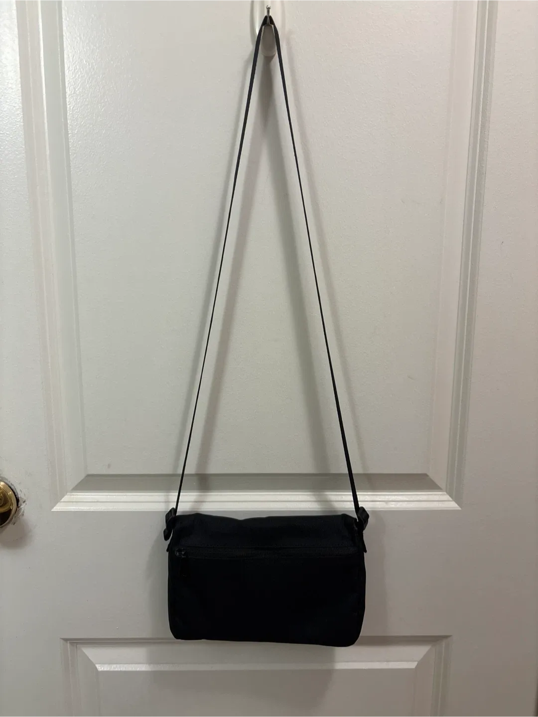 Nike Black Crossbody Bag image indicator(3)