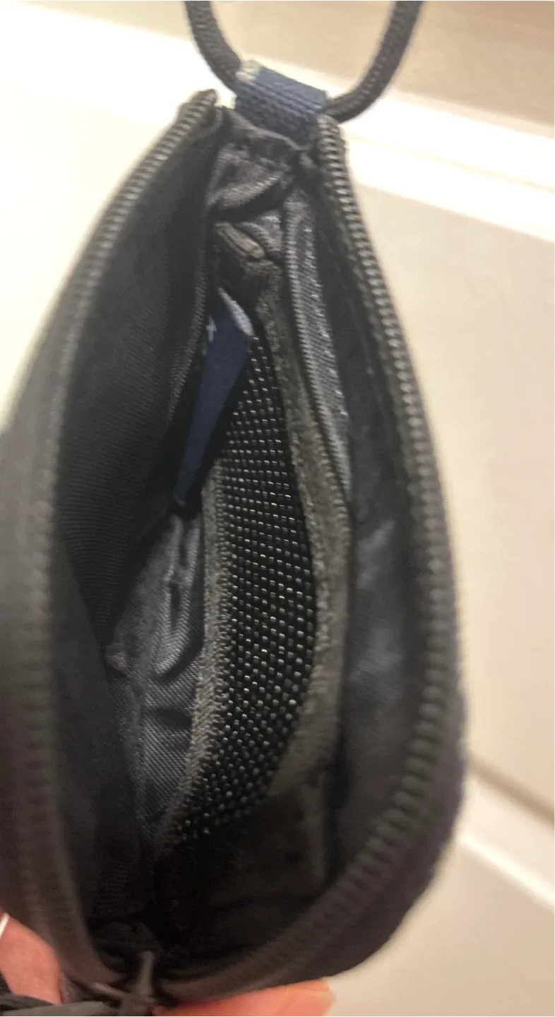 Kangol Camo Pouch with Strap image indicator(4)