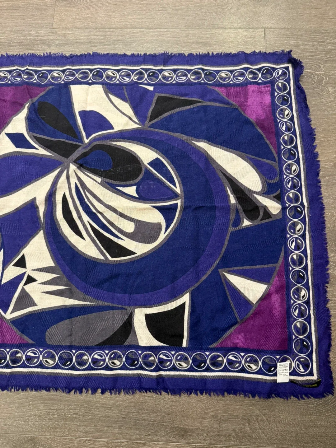 Emilio Pucci Wool & Silk Scarf Made In Italy image indicator(4)