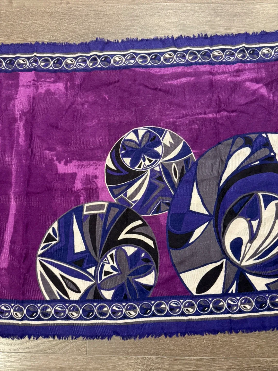 Emilio Pucci Wool & Silk Scarf Made In Italy image indicator(7)