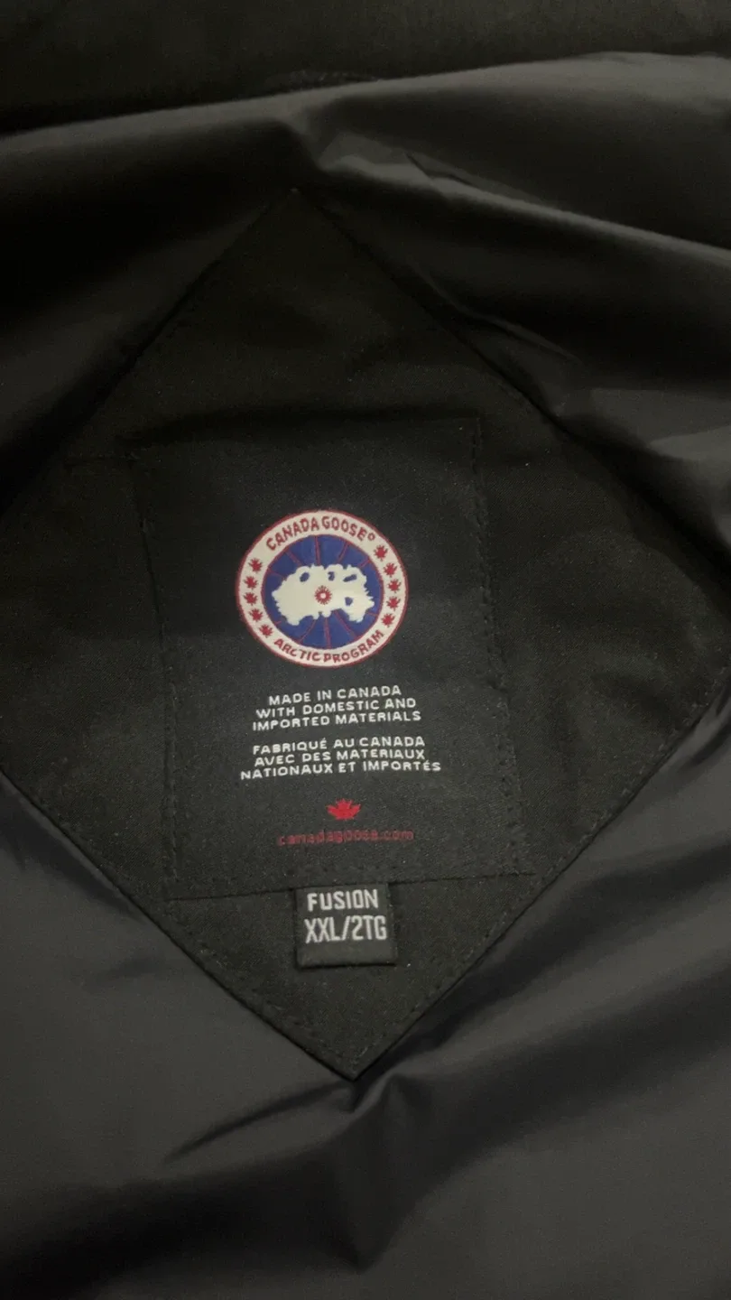 Canada Goose Vest - Black, Size XXL image indicator(3)