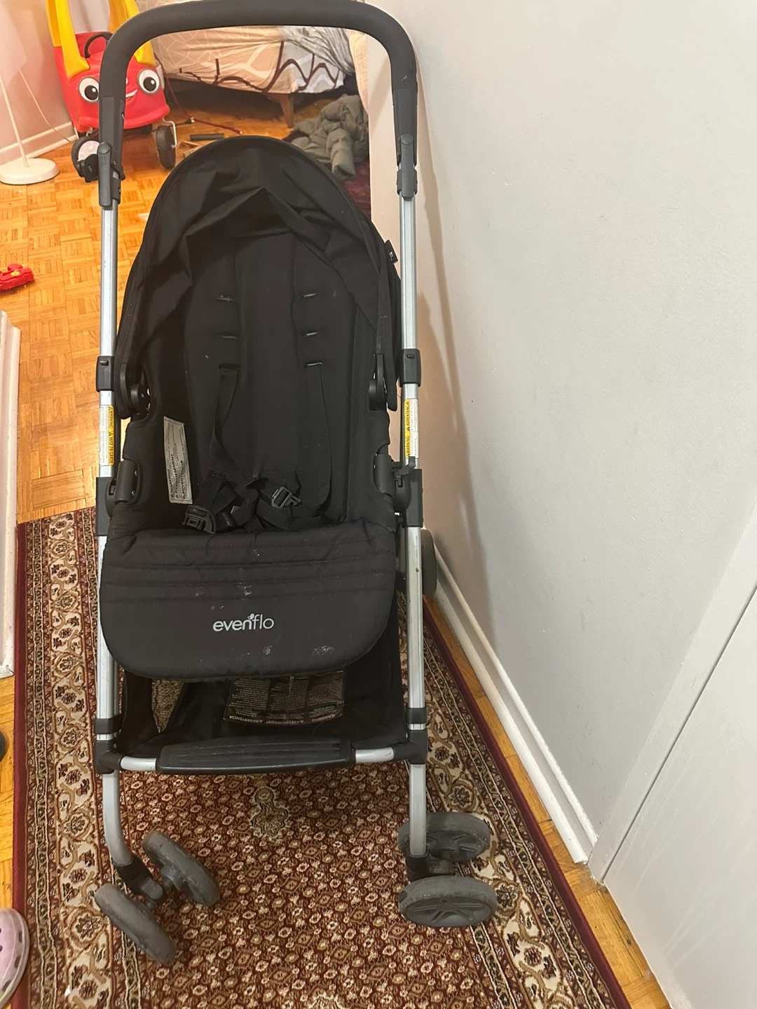 Evenflo Stroller - Black - photo 2