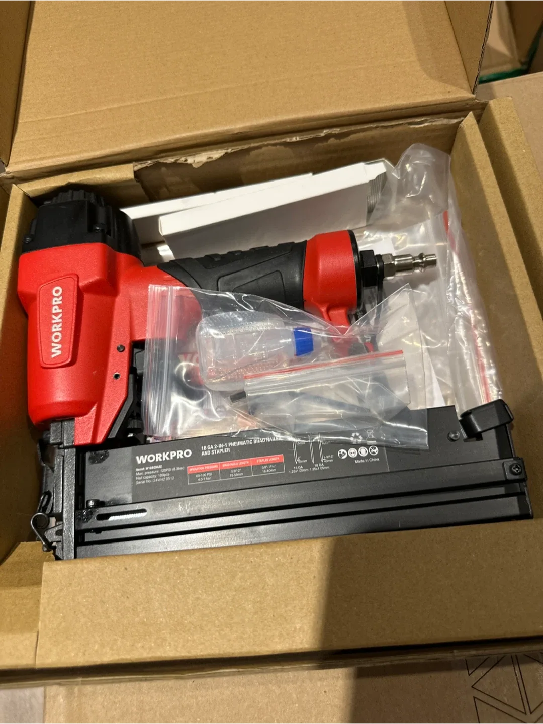 WORKPRO 18GA 2-in-1 Pneumatic Brad Nailer & Stapler image indicator(3)