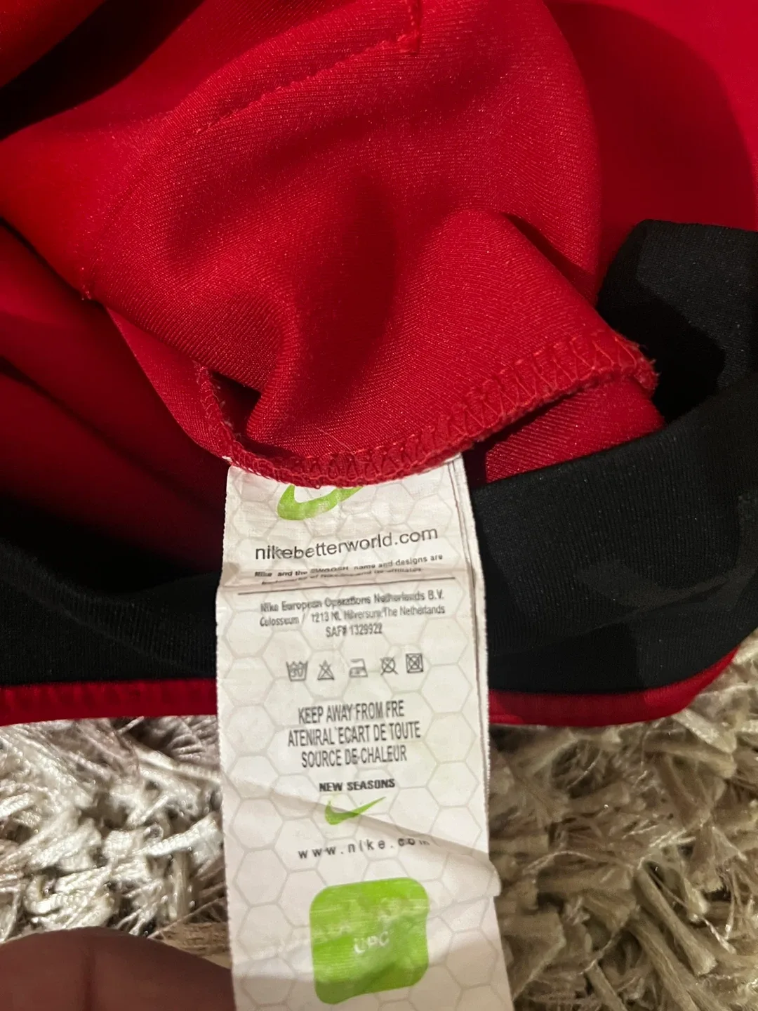 Nike Air Max Red Hoodie - Size S image indicator(5)