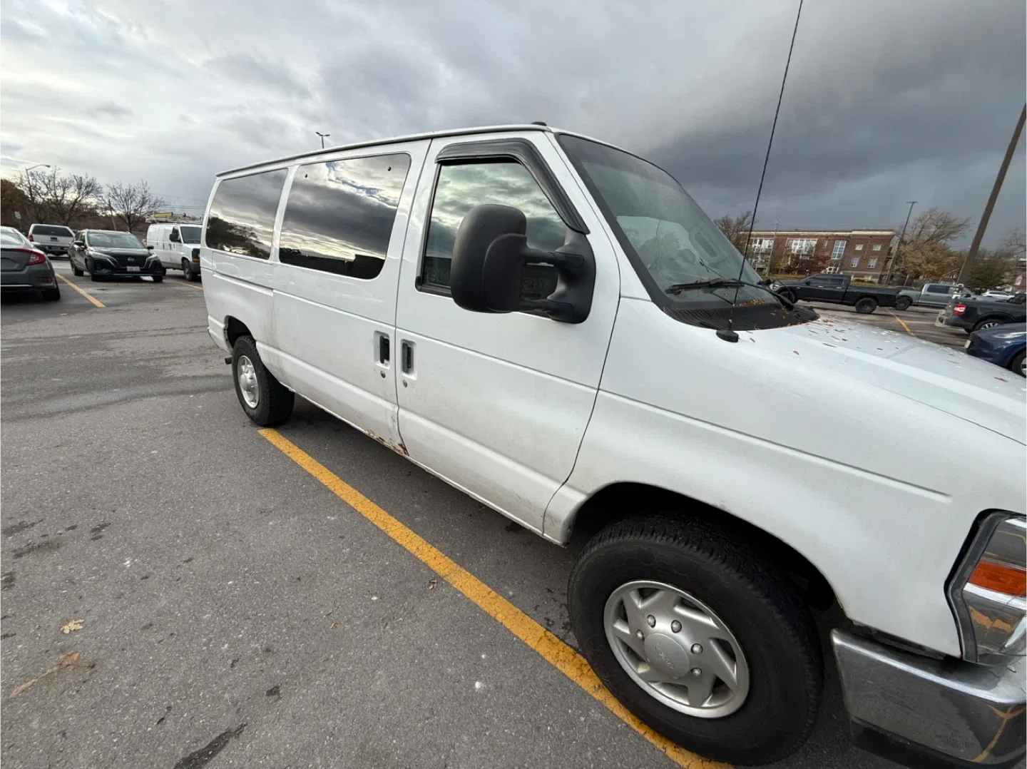 2012 Ford E250 cargo Van image indicator(4)