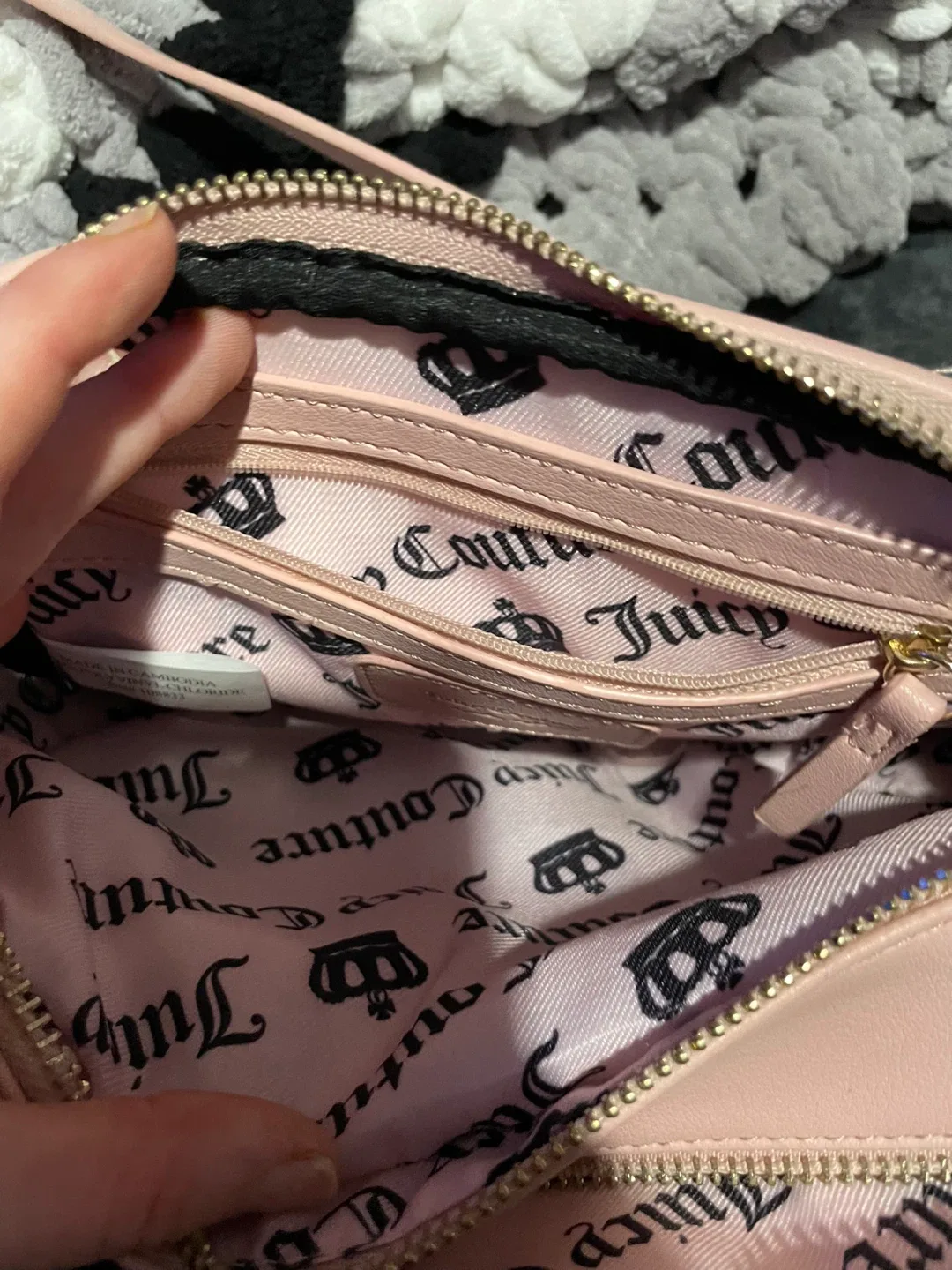 Juicy Couture Pink Crossbody Bag image indicator(3)