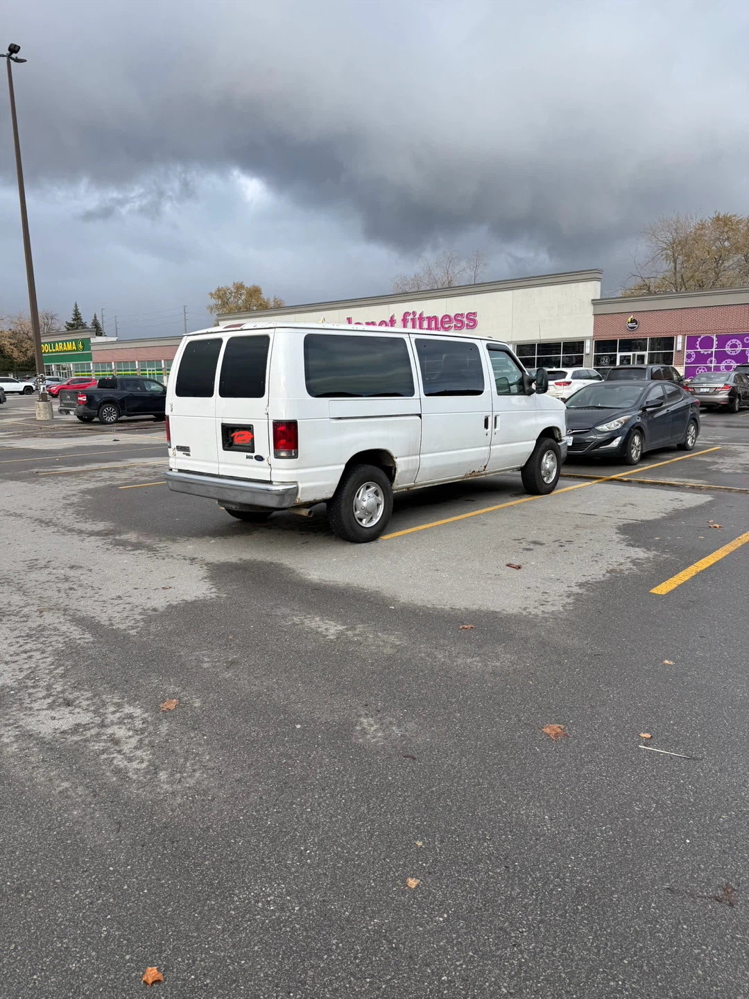 2012 Ford E250 cargo Van - photo 2