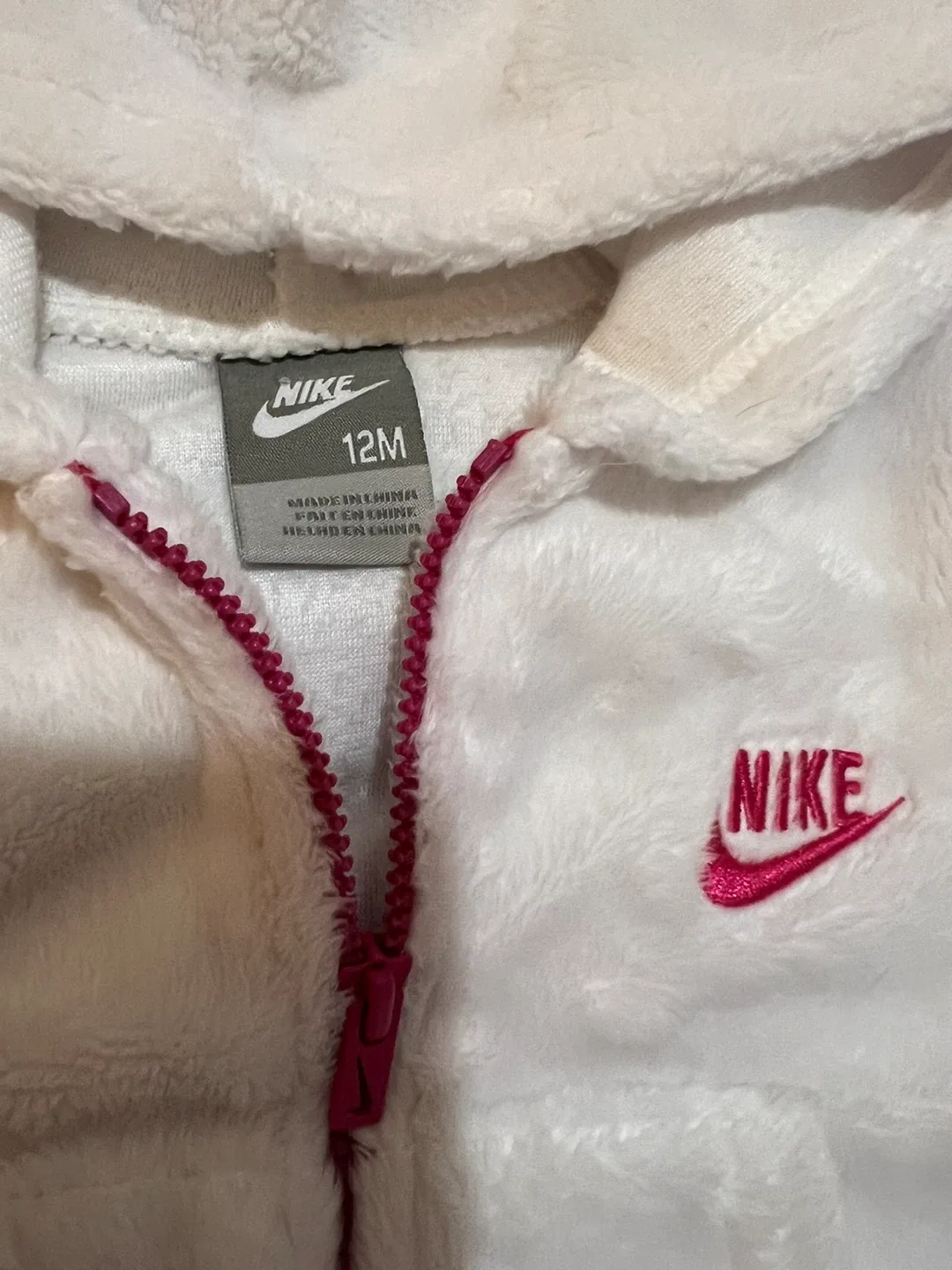 Nike 12M White Tracksuit - Baby/Toddler image indicator(2)