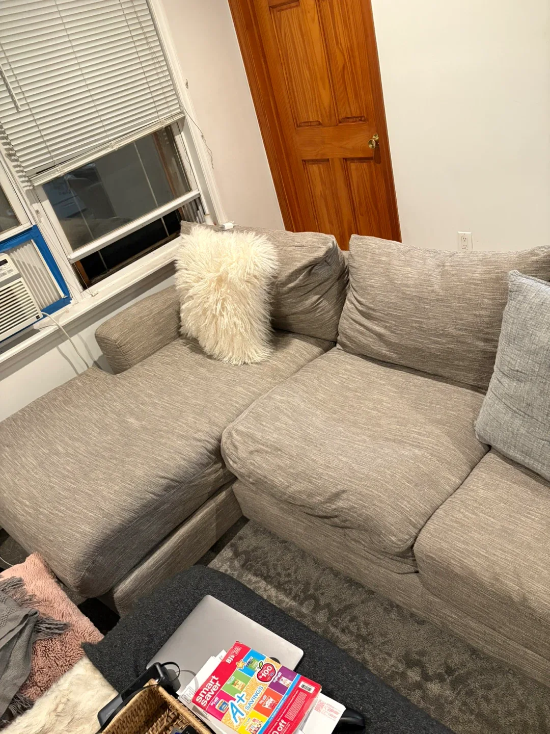 Comfortable Sectional Sofa - Great Condition! image indicator(2)