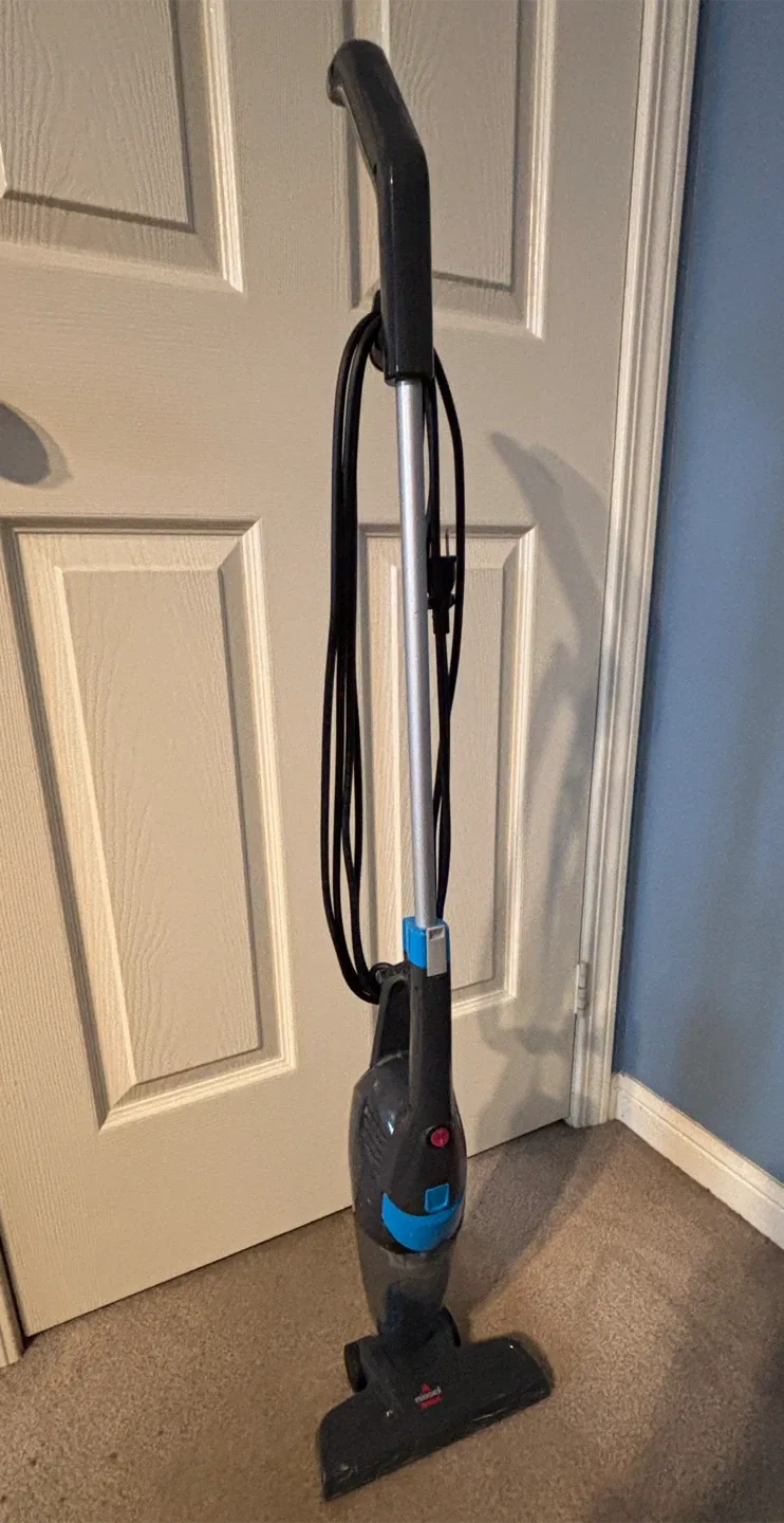 Bissell 3-in-1 Lightweight Vacuum Cleaner thumbnail
