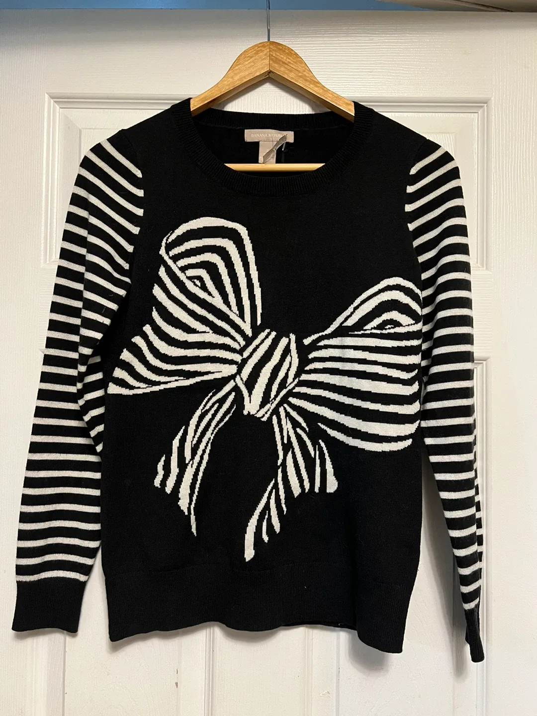 Banana Republic Black Bow Sweater - Size S
