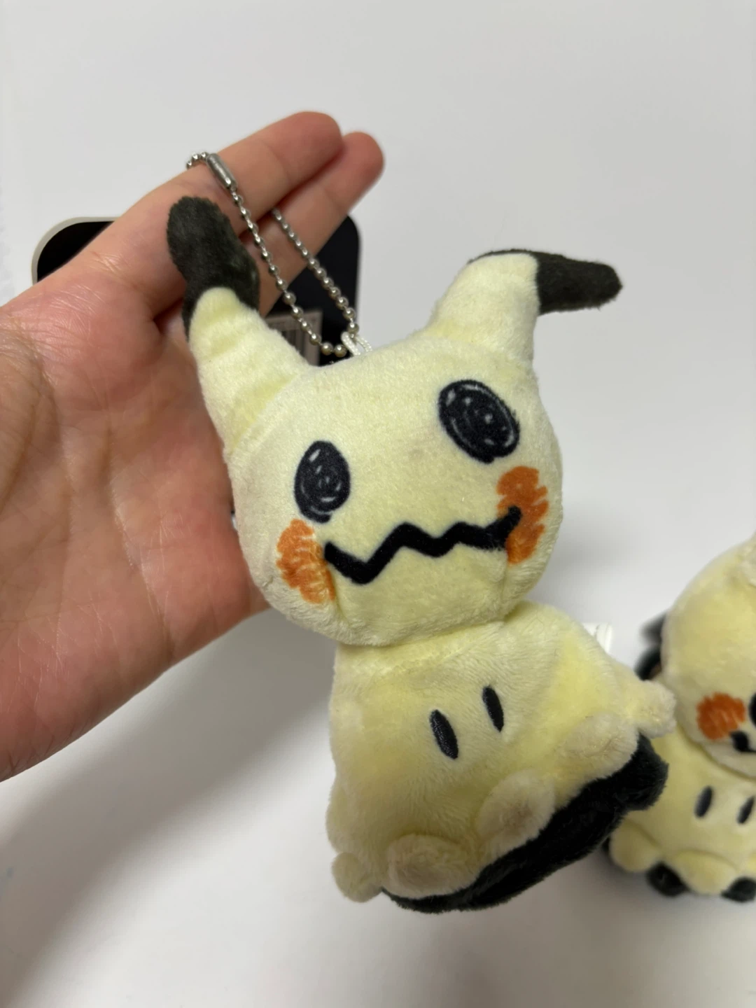 Mimikyu Mascot Plush Keychain - photo 4