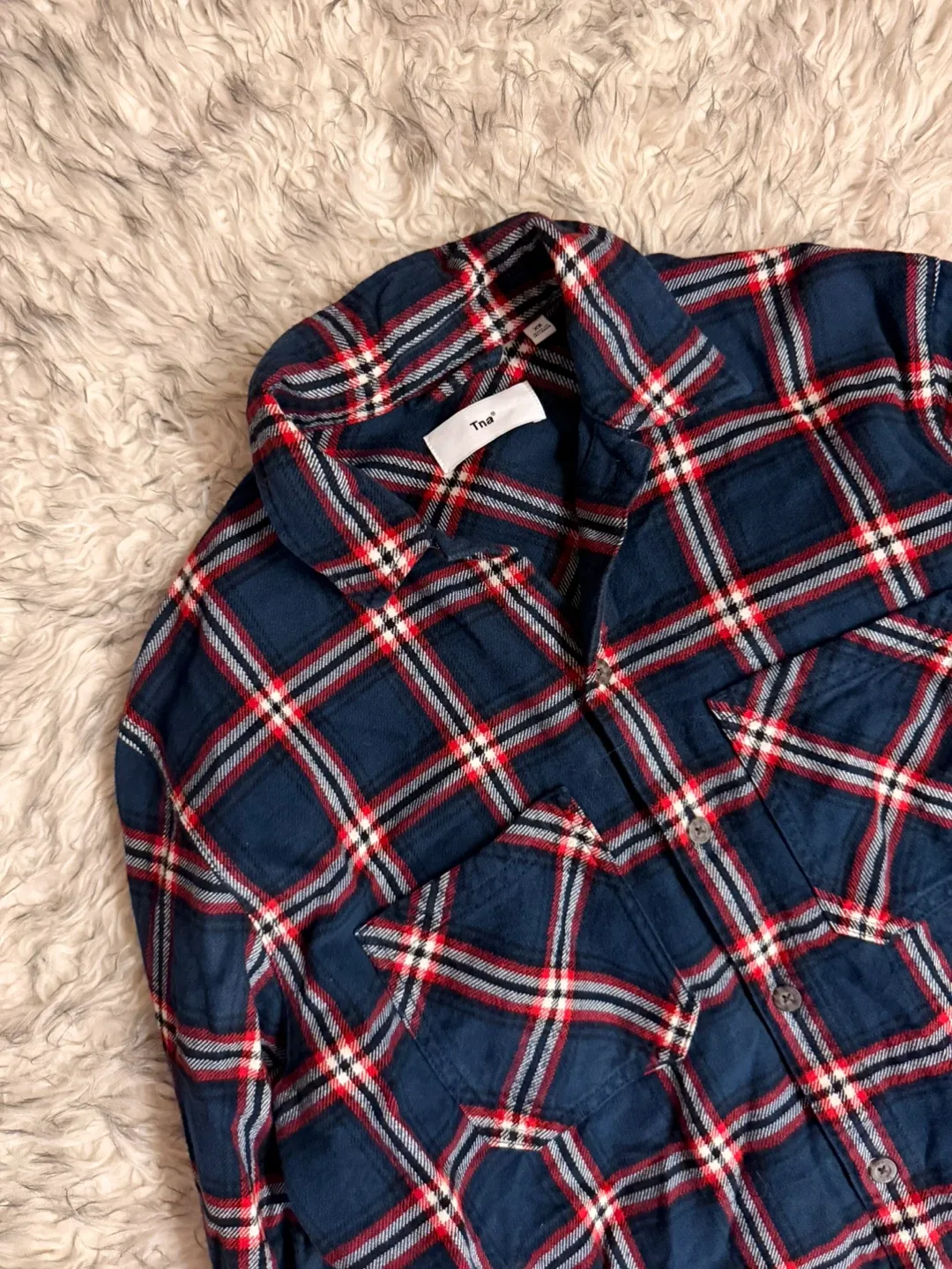 TNA Plaid Oversized Shirt - Hstn Chk Adml/D R Rd image indicator(2)