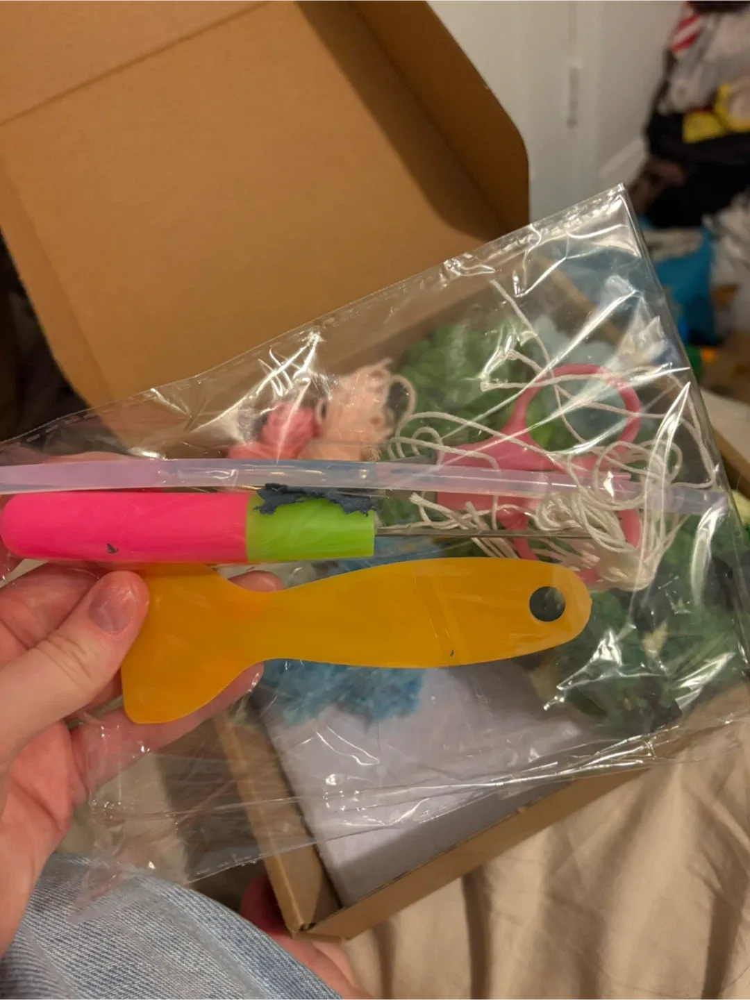 Craft Club Disco Daisy Moss Coaster Kit image indicator(3)