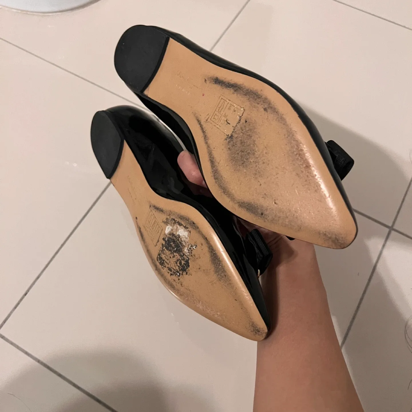 Salvatore Ferragamo Black Patent Leather Pumps image indicator(5)