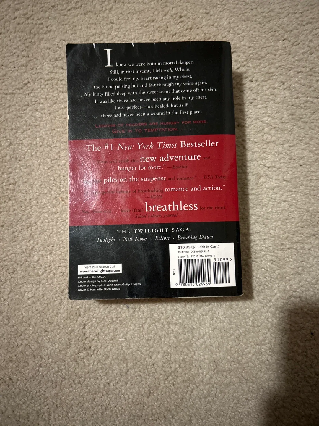 New Moon by Stephenie Meyer image indicator(2)