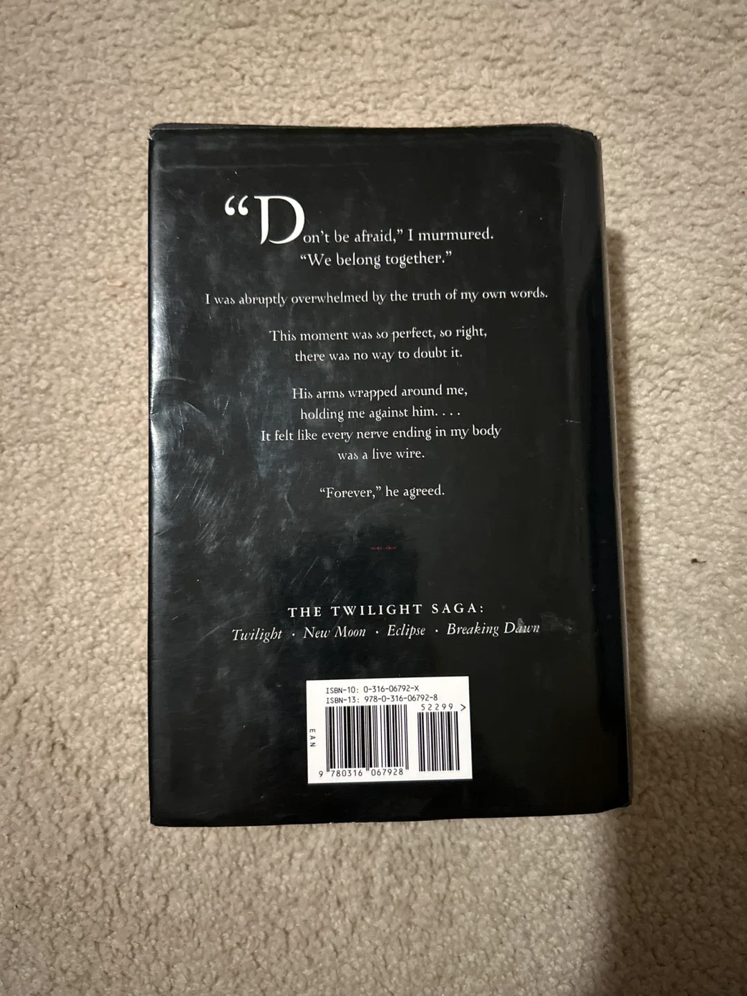 Breaking Dawn: Twilight Saga Book image indicator(2)