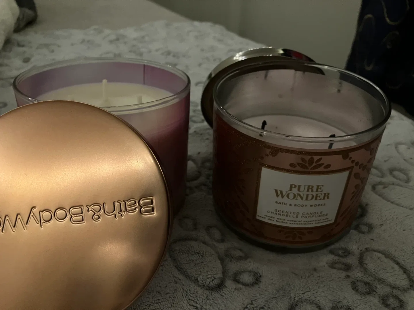 Bath & Body Works 3-Wick Candles image indicator(2)