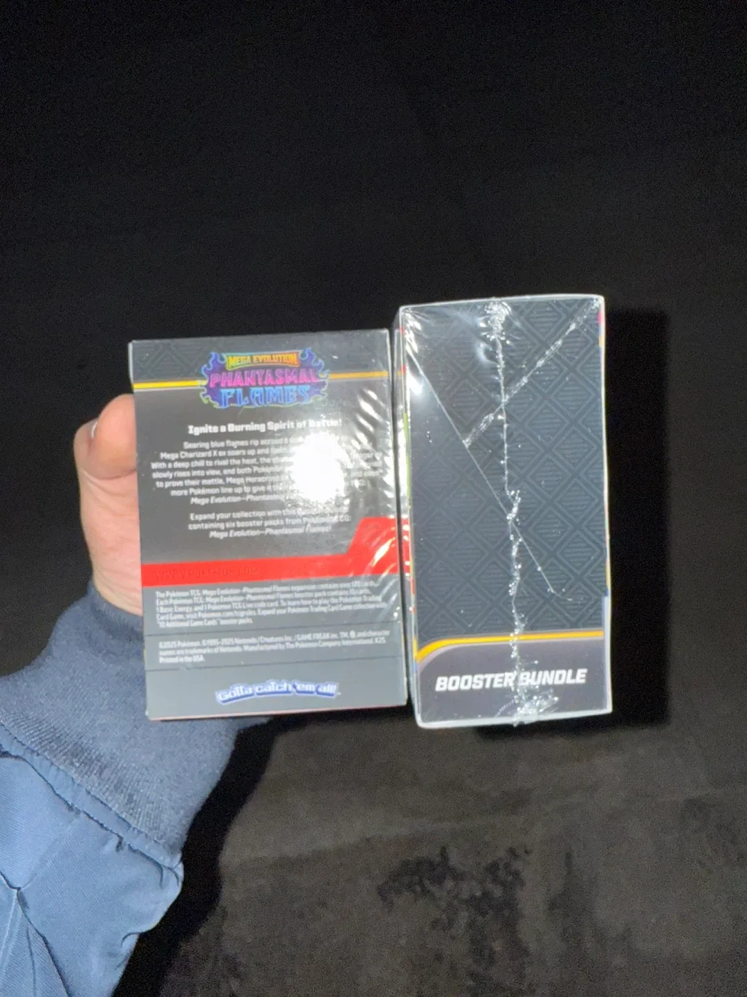 Pokemon TCG Mega Evolution Phantasmal Flames Booster Bundle image indicator(2)