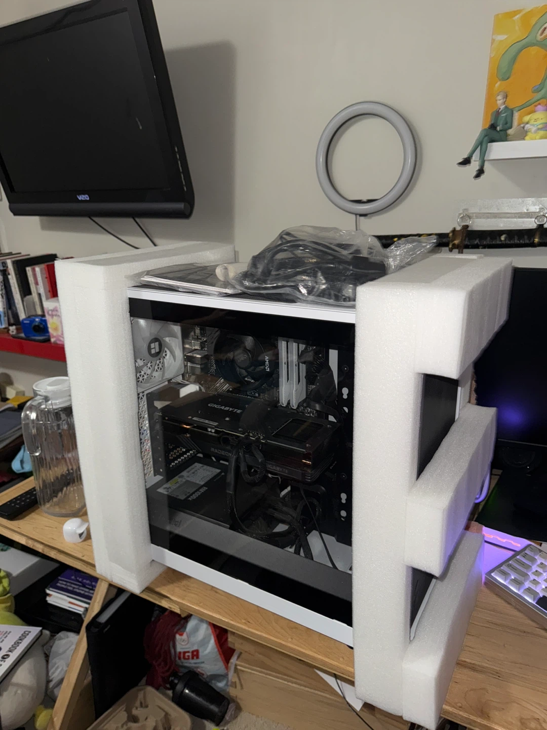 Custom White PC Build - AMD Ryzen, Gigabyte Radeon