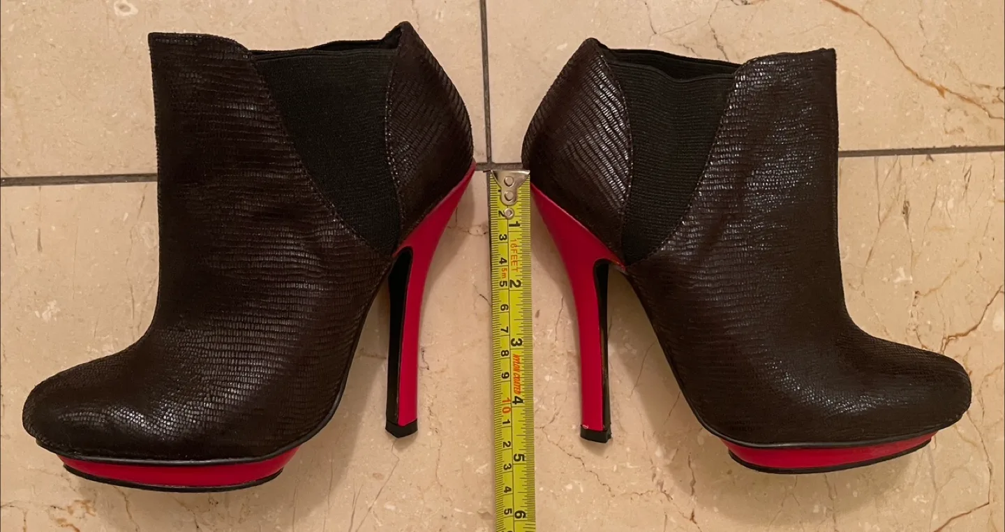 2 Pairs of Lady Platform High Heel Short Boots for Sale