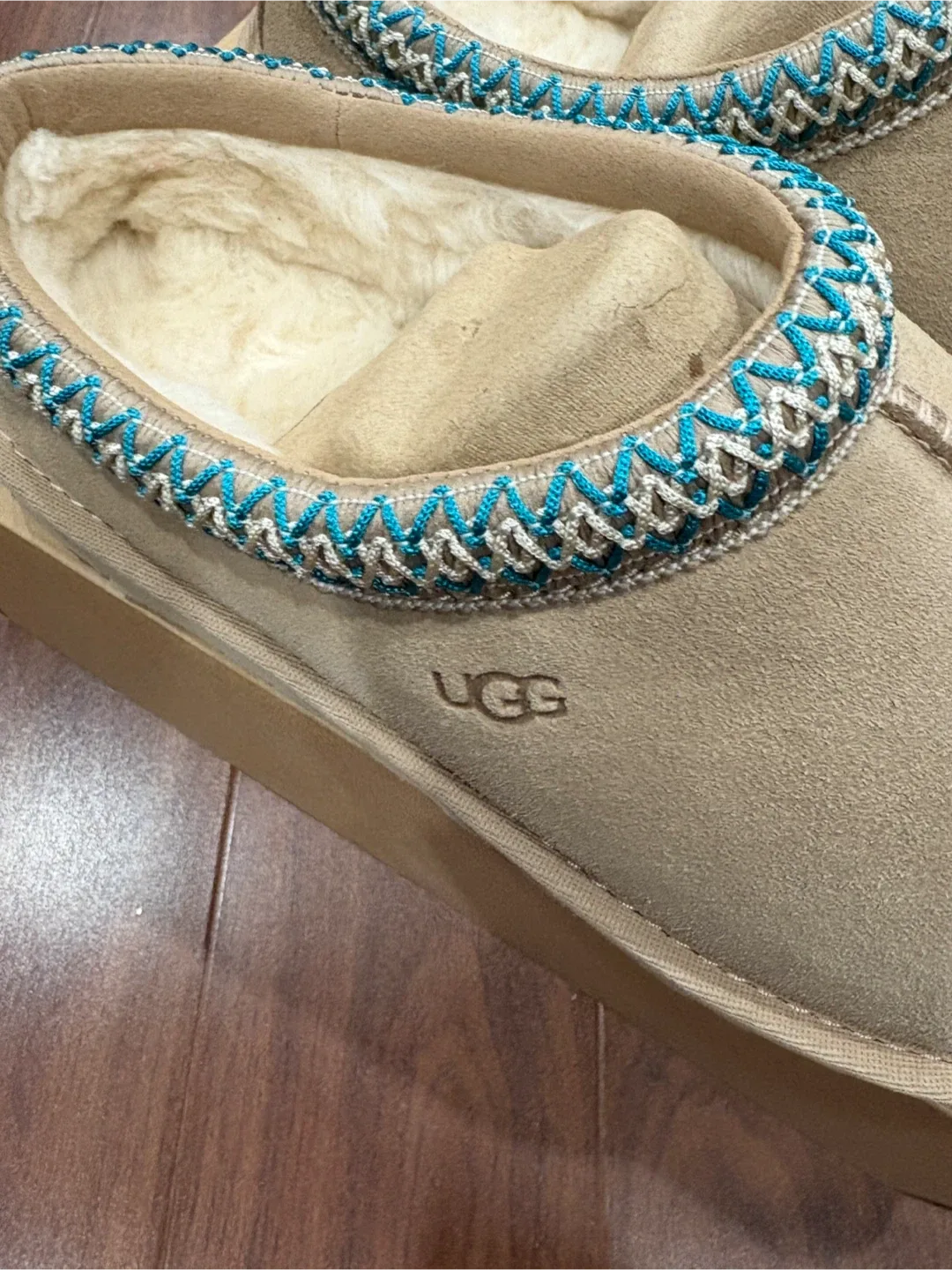 UGG Women's Tasman Braid Slippers image indicator(3)