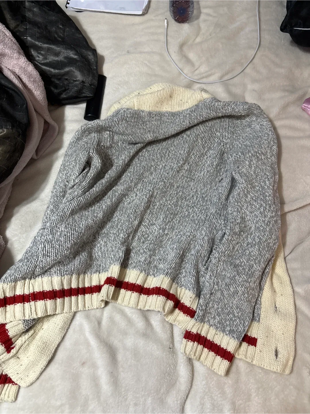 Bluenotes Cardigan - Grey, White, Red image indicator(2)