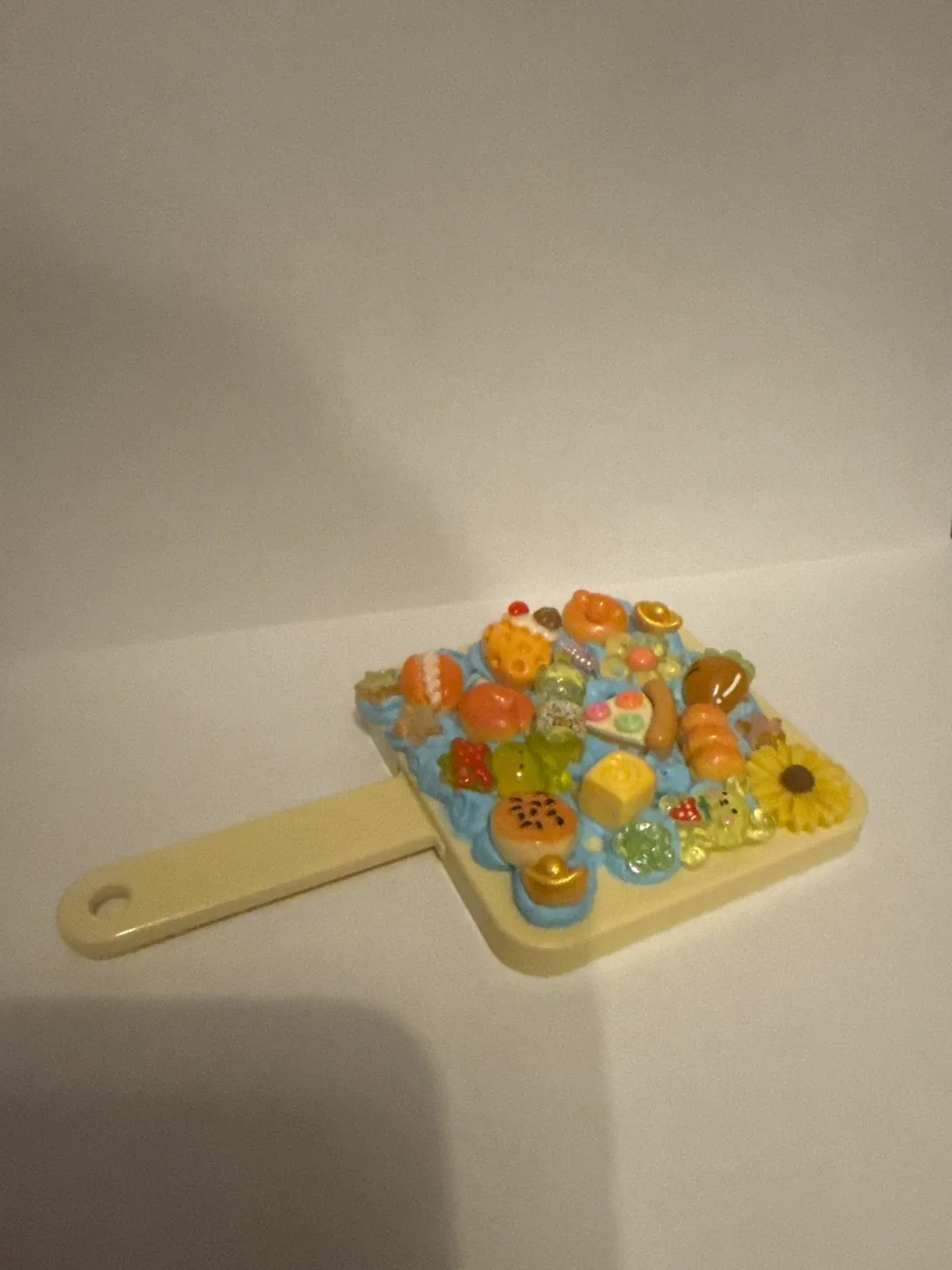 Handheld mirror & comb with cute food design image indicator(2)