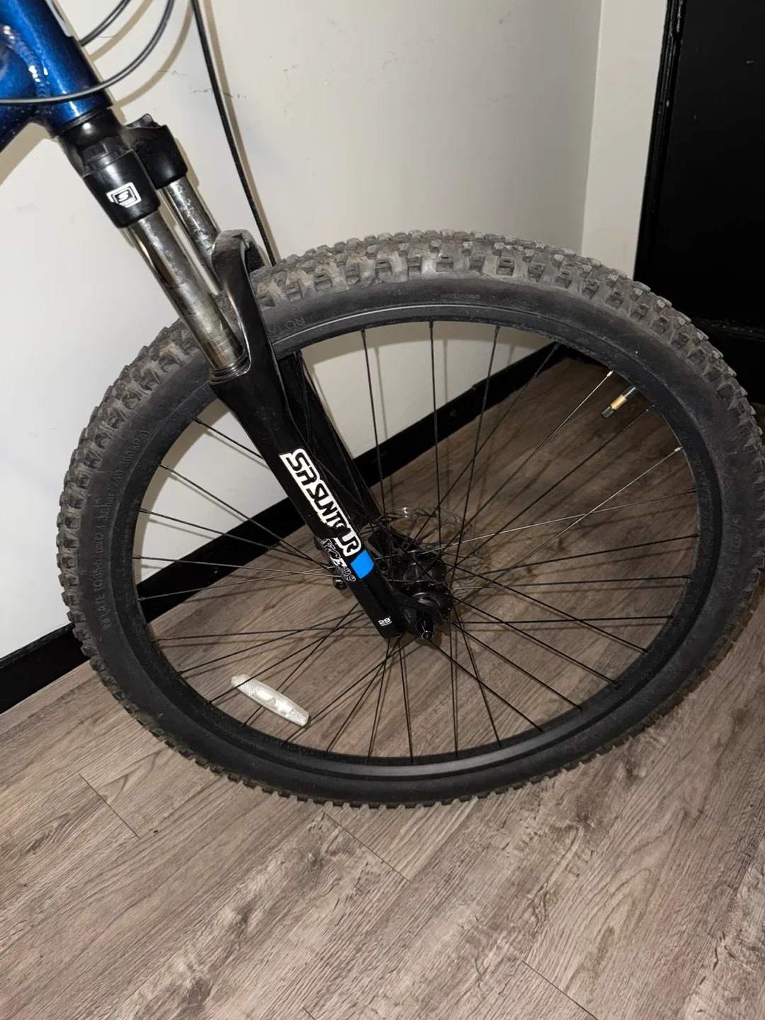 EVO Mountain Bike - Blue image indicator(5)