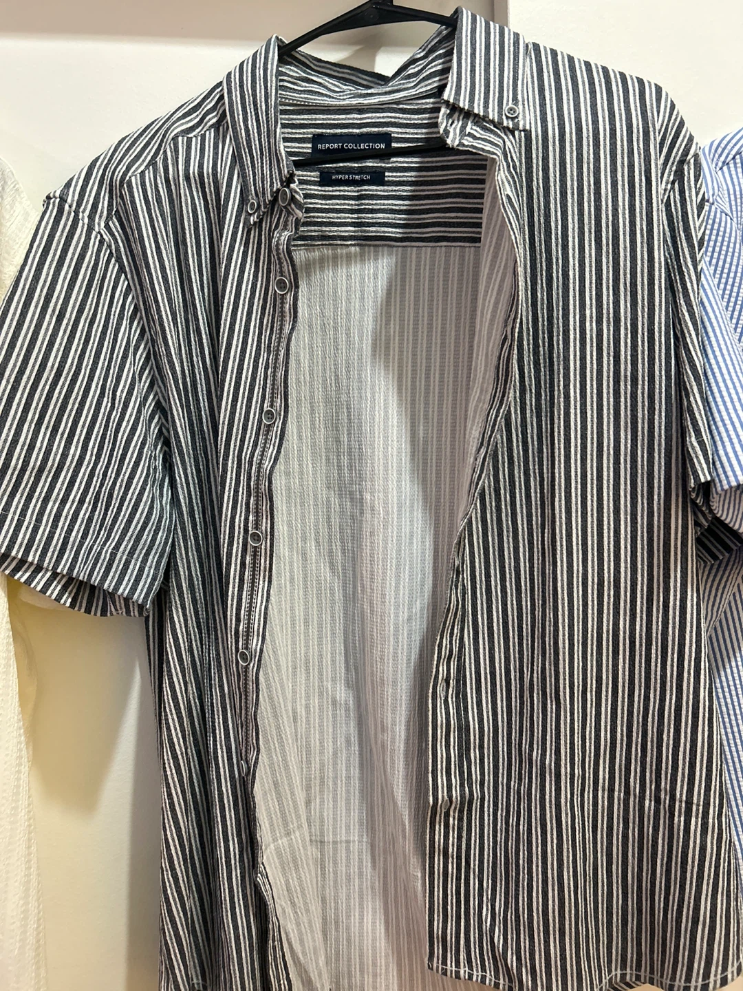 Bruno Oasis & C&C Button-Up Shirts - photo 3