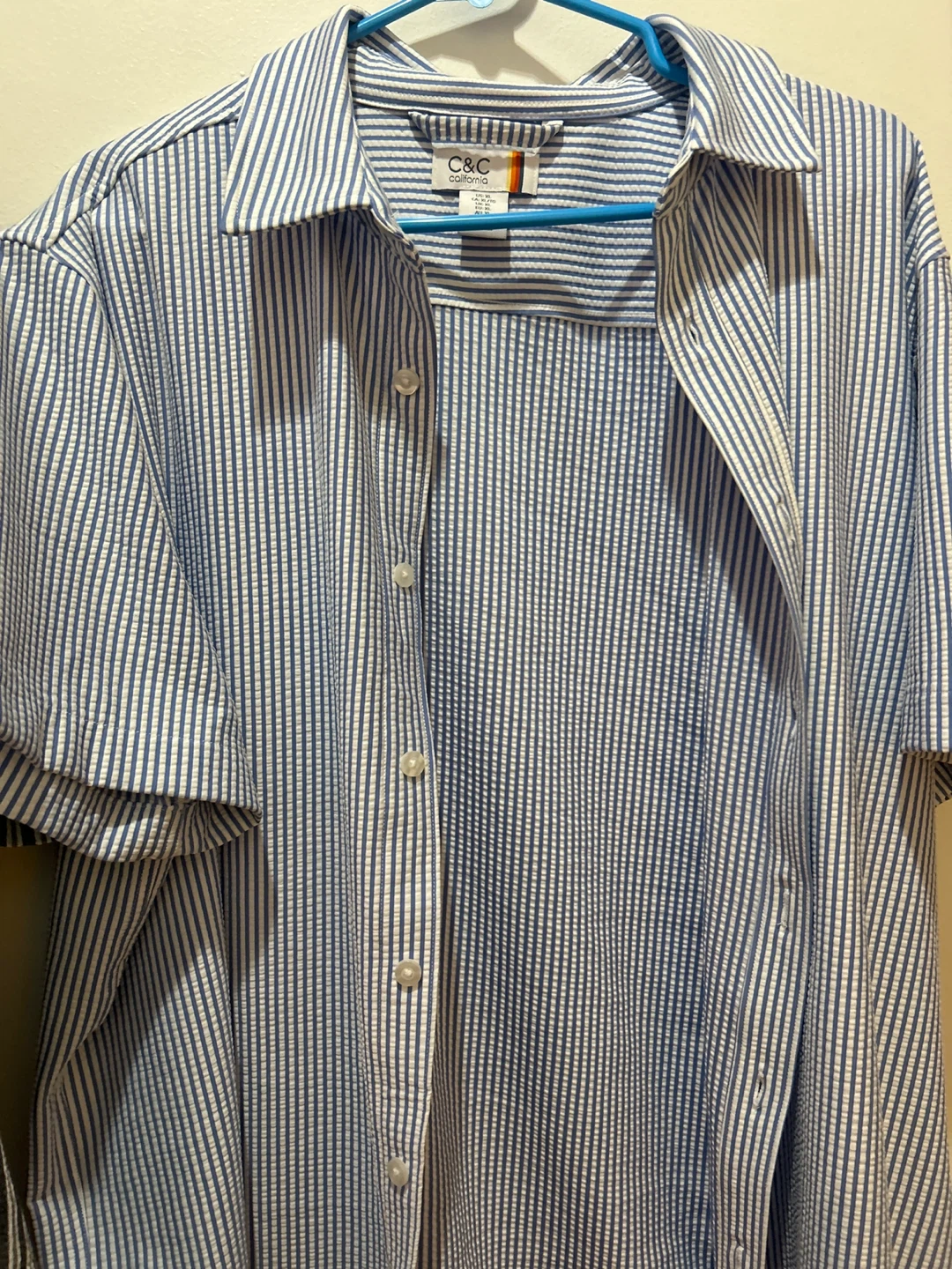 Bruno Oasis & C&C Button-Up Shirts - photo 4