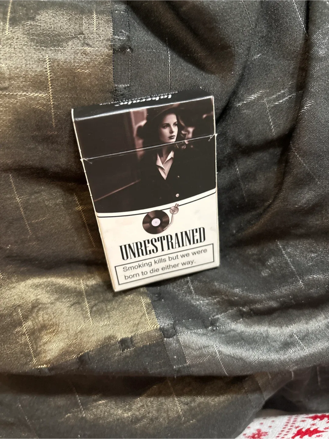 UNRESTRAINED lana del ray Lipstick Set image indicator(2)