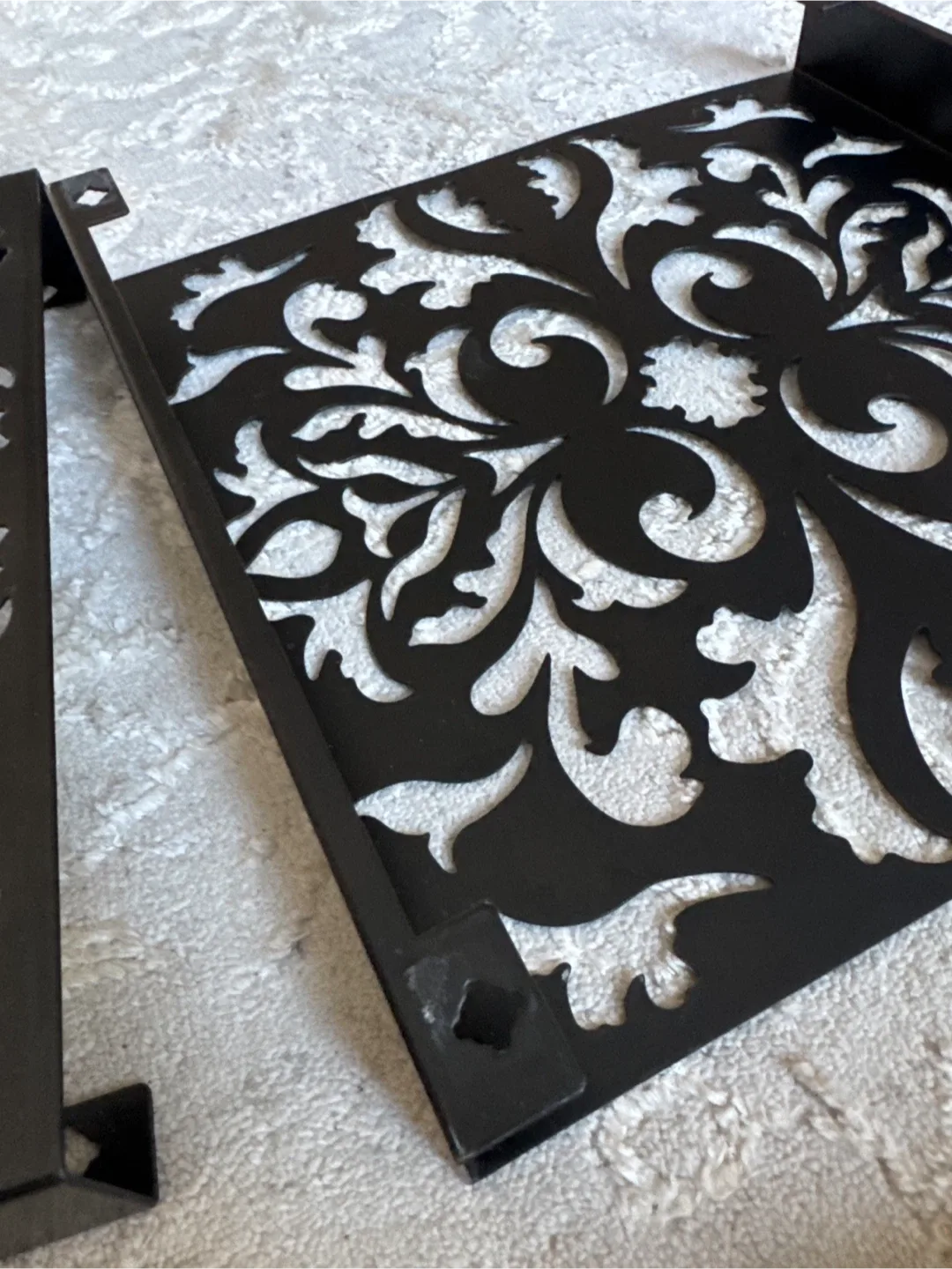 Set of 4 Black Metal Coasters image indicator(2)