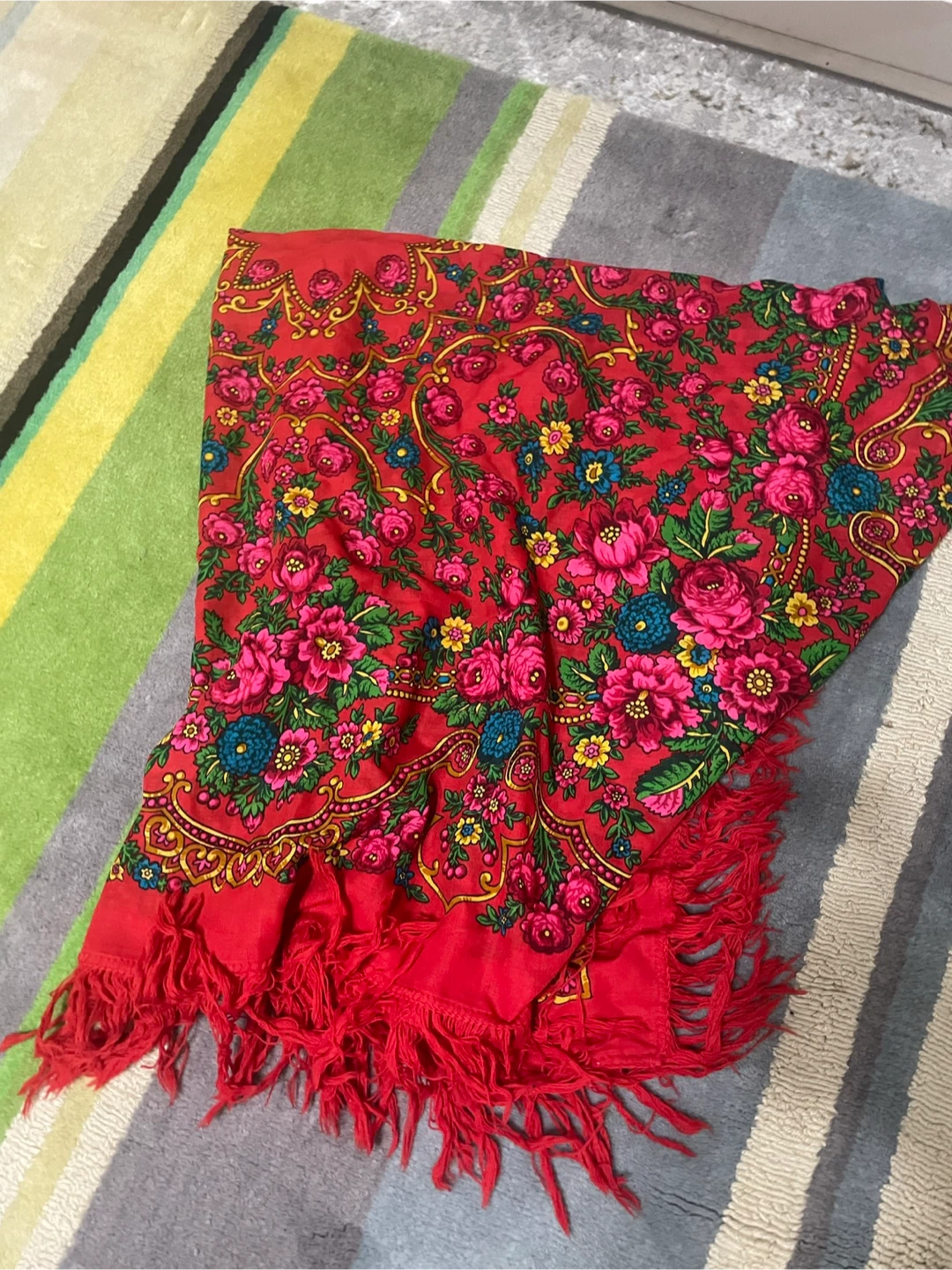 Vintage Floral Shawl Red