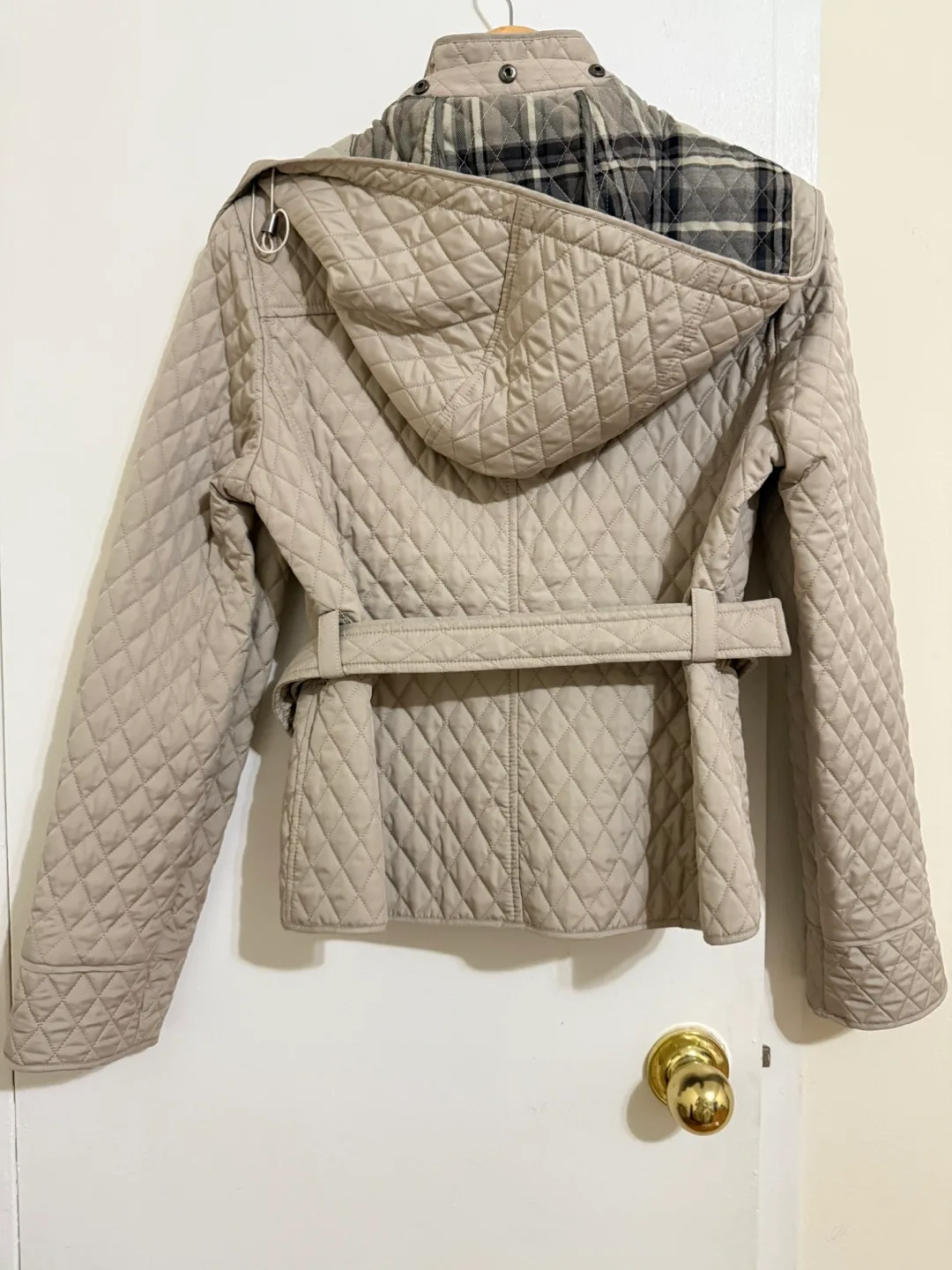 Quilted Jacket with Hood image indicator(2)