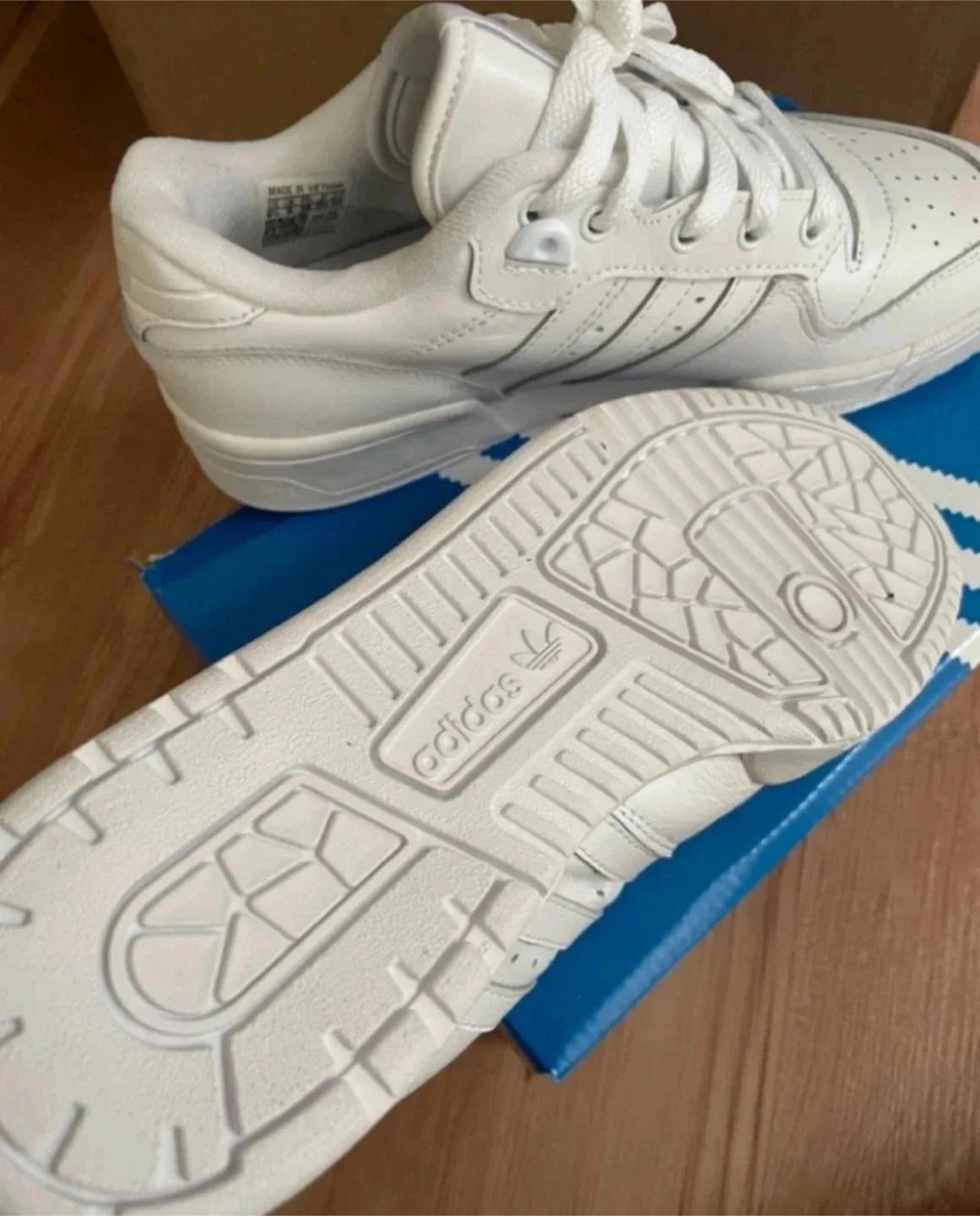 Brand new adidas shoes (women size 6.5) image indicator(3)