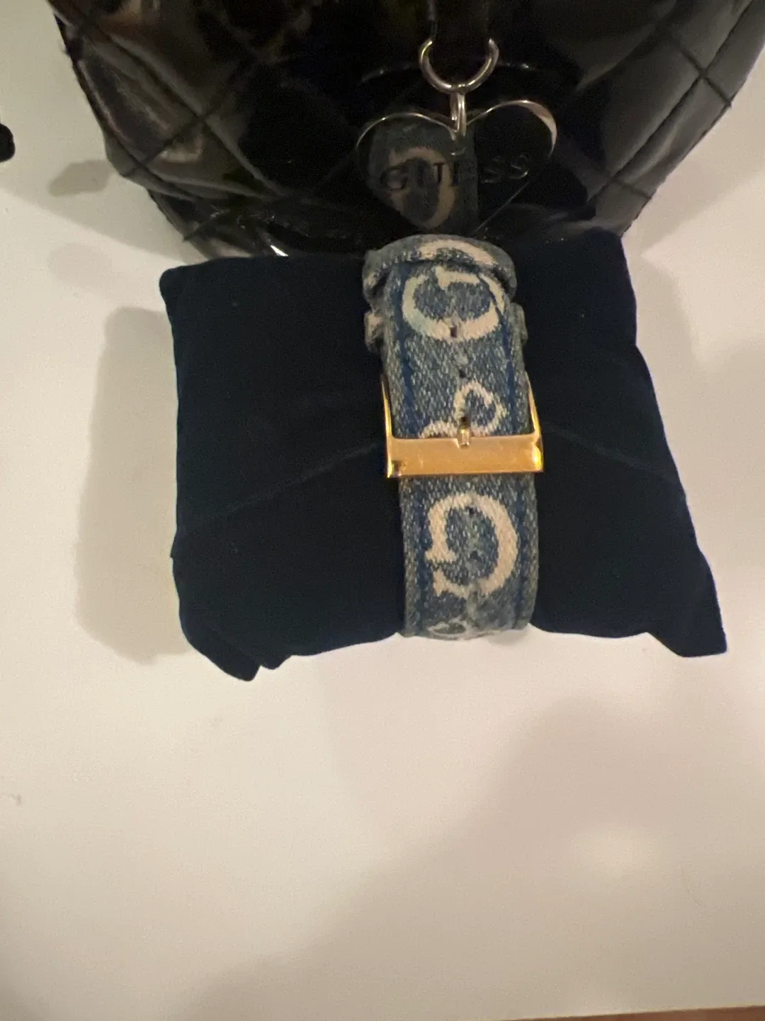 Women's Watch Guess with Denim Strap image indicator(3)