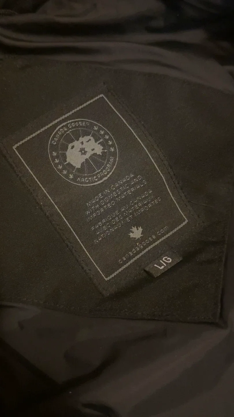 Canada Goose Arctic Program Parka - Size L image indicator(2)