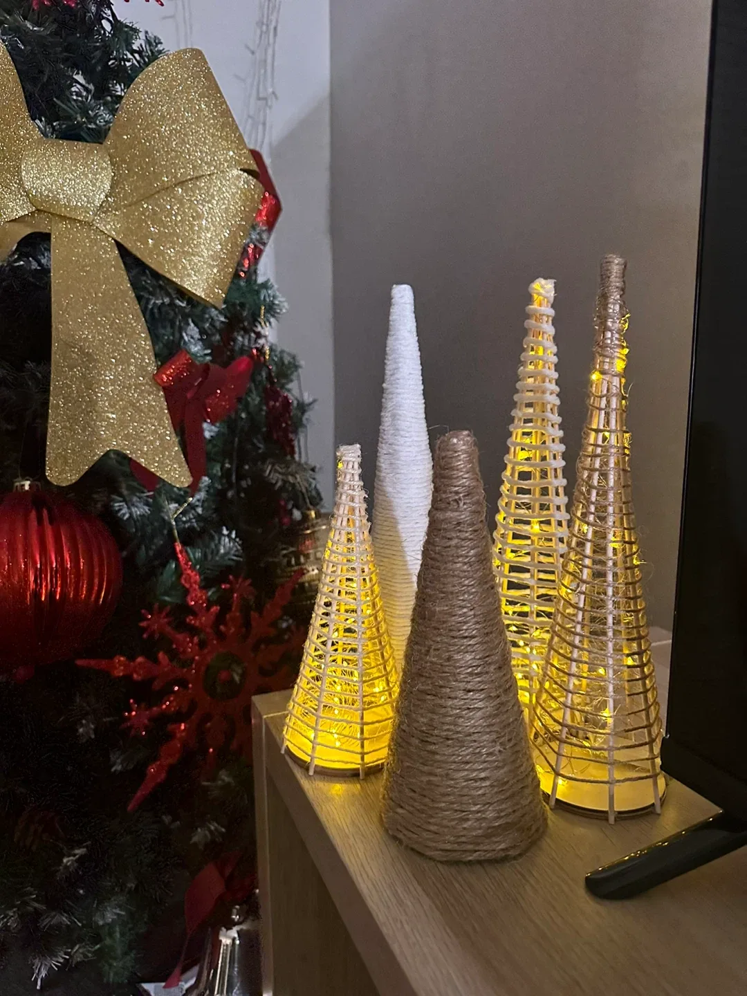 Decorative Christmas - Set of 6 image indicator(3)