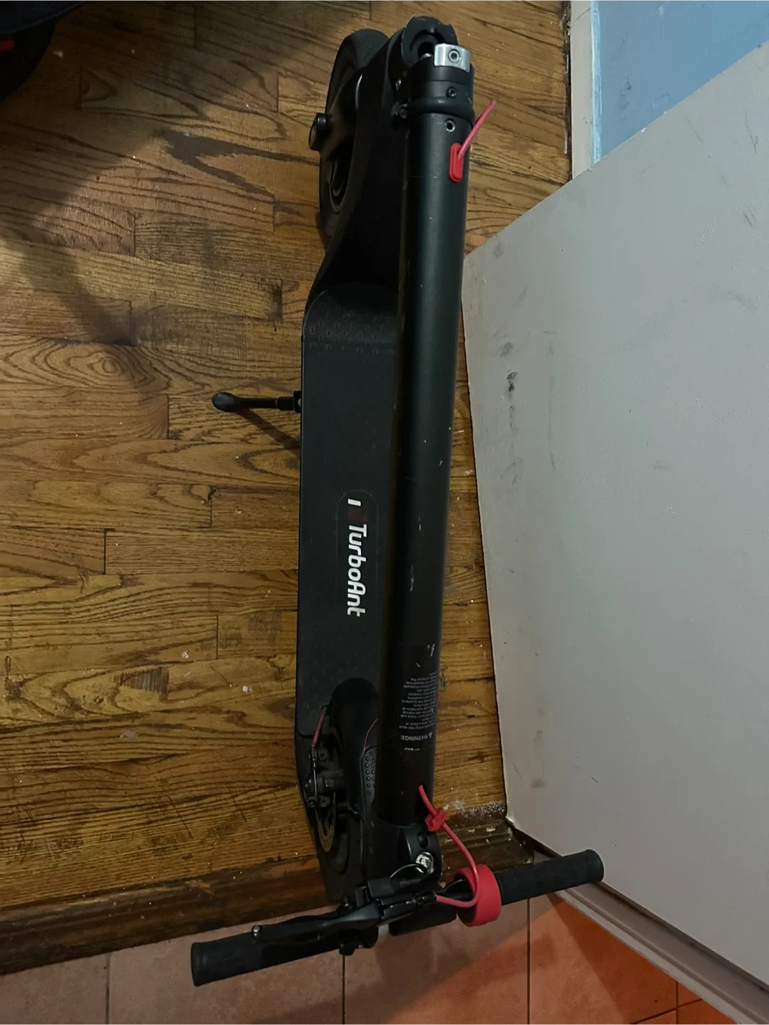 TurboAnt Electric Scooter for parts only, no battery or charger!
