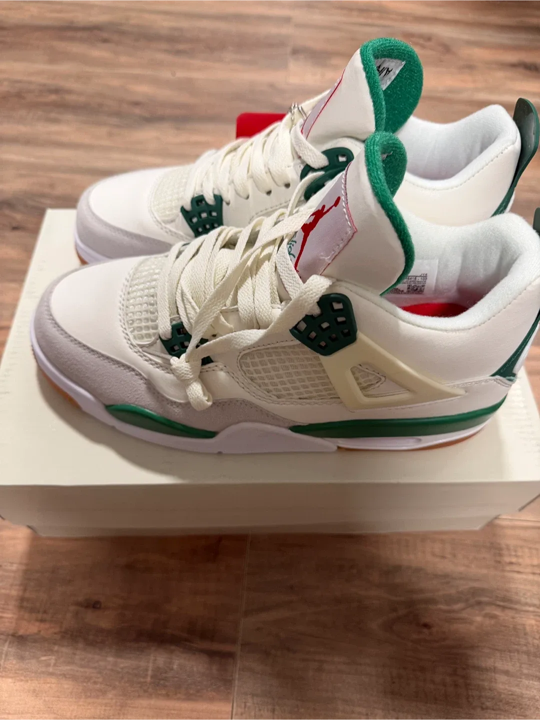 Nike SB Air Jordan 4 Retro SP Pine Green image indicator(2)