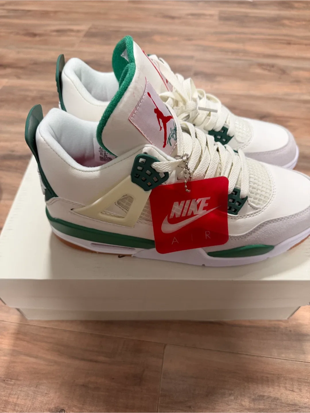 Nike SB Air Jordan 4 Retro SP Pine Green image indicator(8)