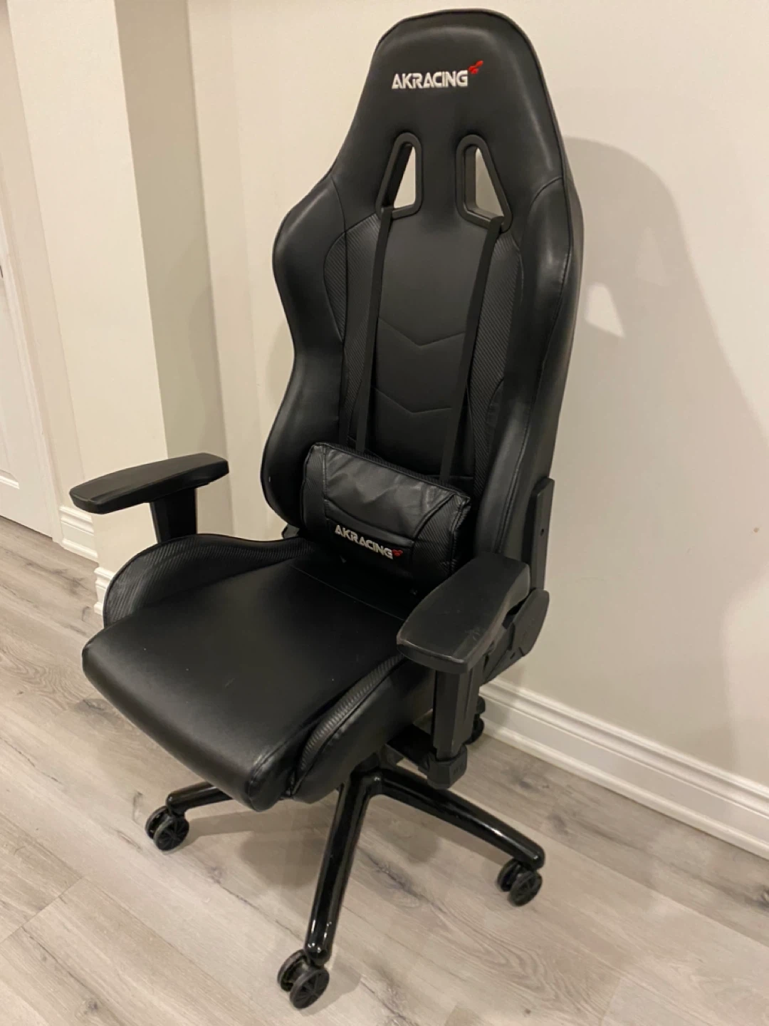 AKRacing Gaming Chair - Black