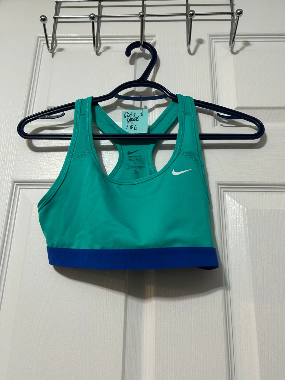 Girls Sz Large sports bra Nike