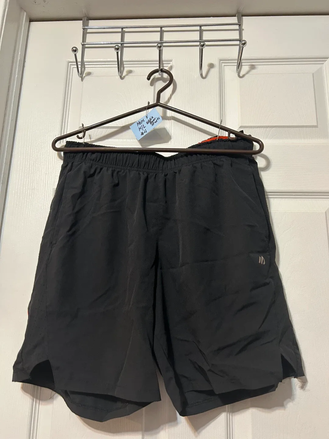 Men’s shorts (M/L) — Charcoal Black Eddie Bauer