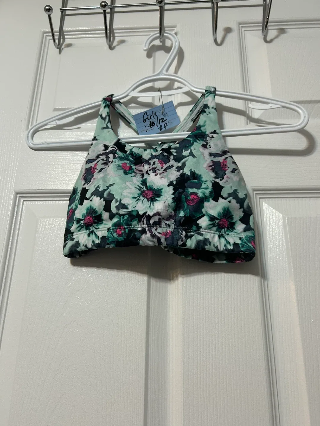 Girls Sz 10/12 sports bra