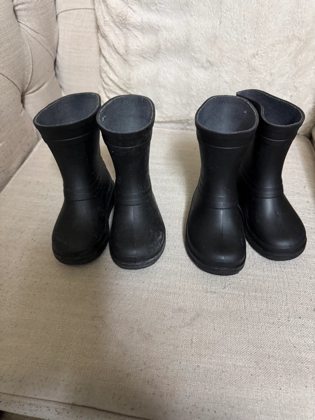 Kids' Black Rain Boots - Size 7 each 10