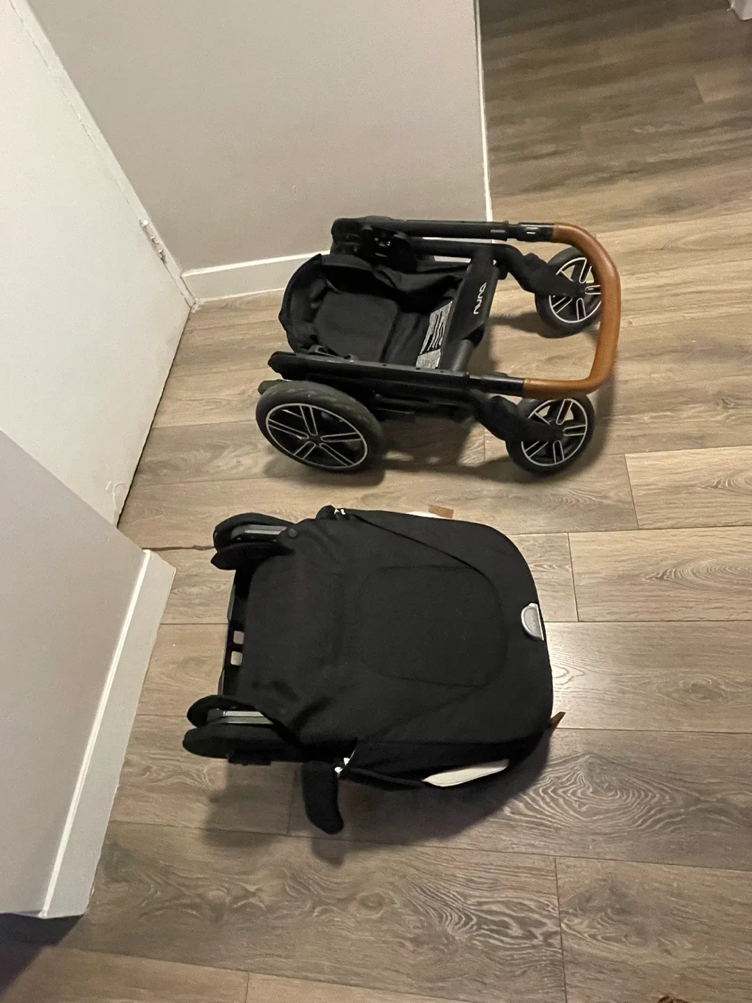 Nuna mixx next stroller image indicator(4)