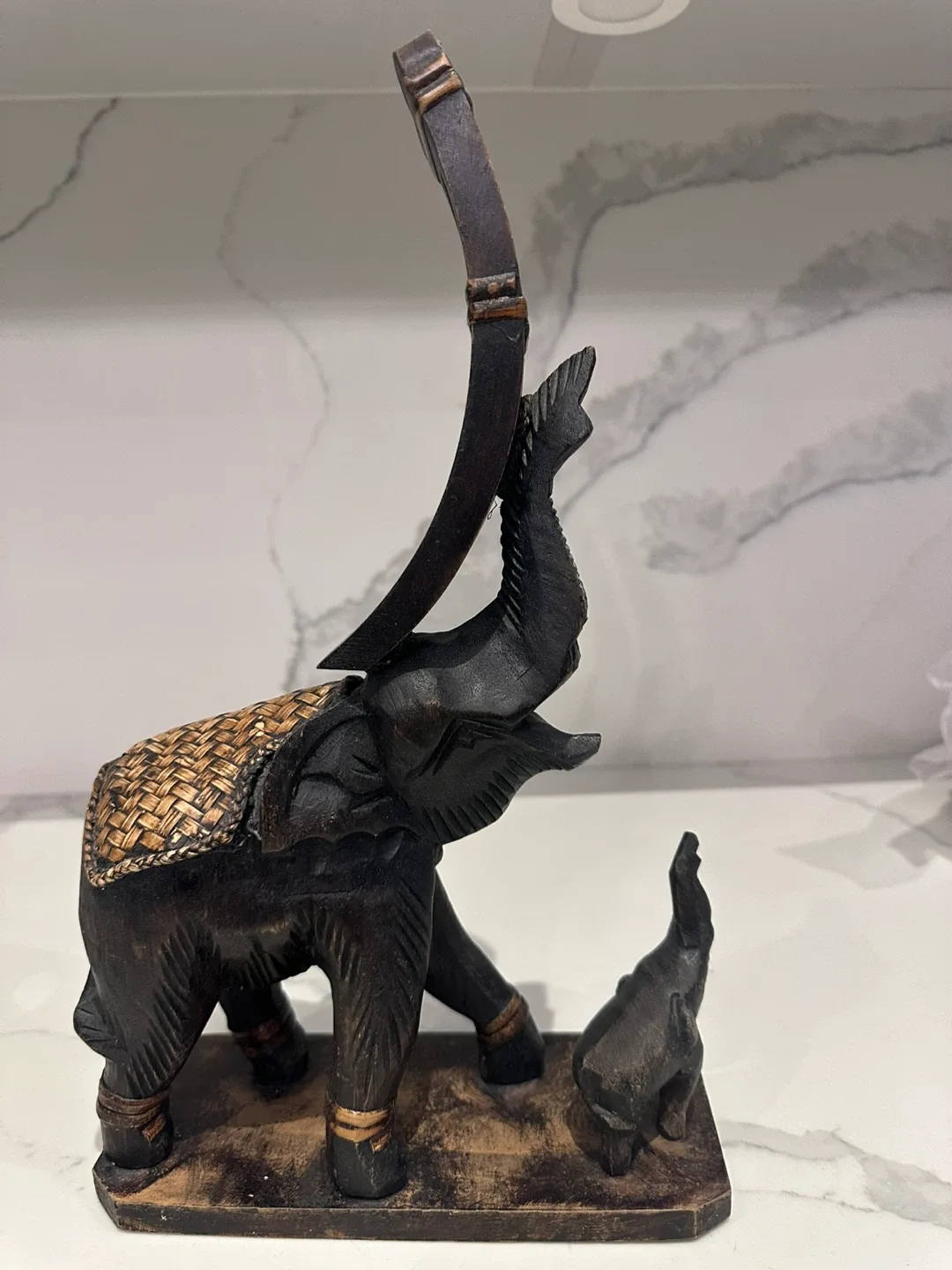 Wooden Elephant Wine Bottle Holder image indicator(2)