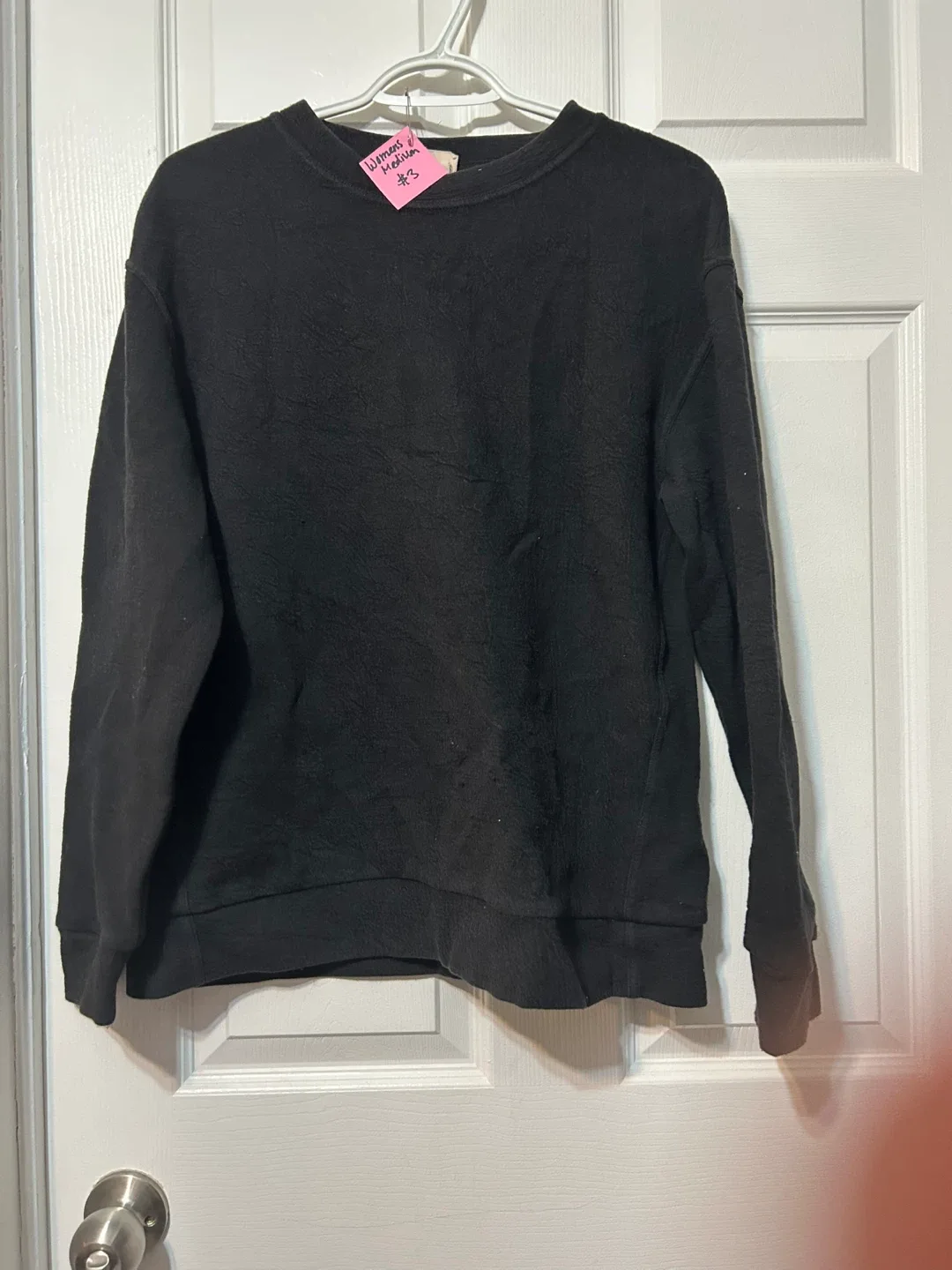 Black womens sweater (Sz M)